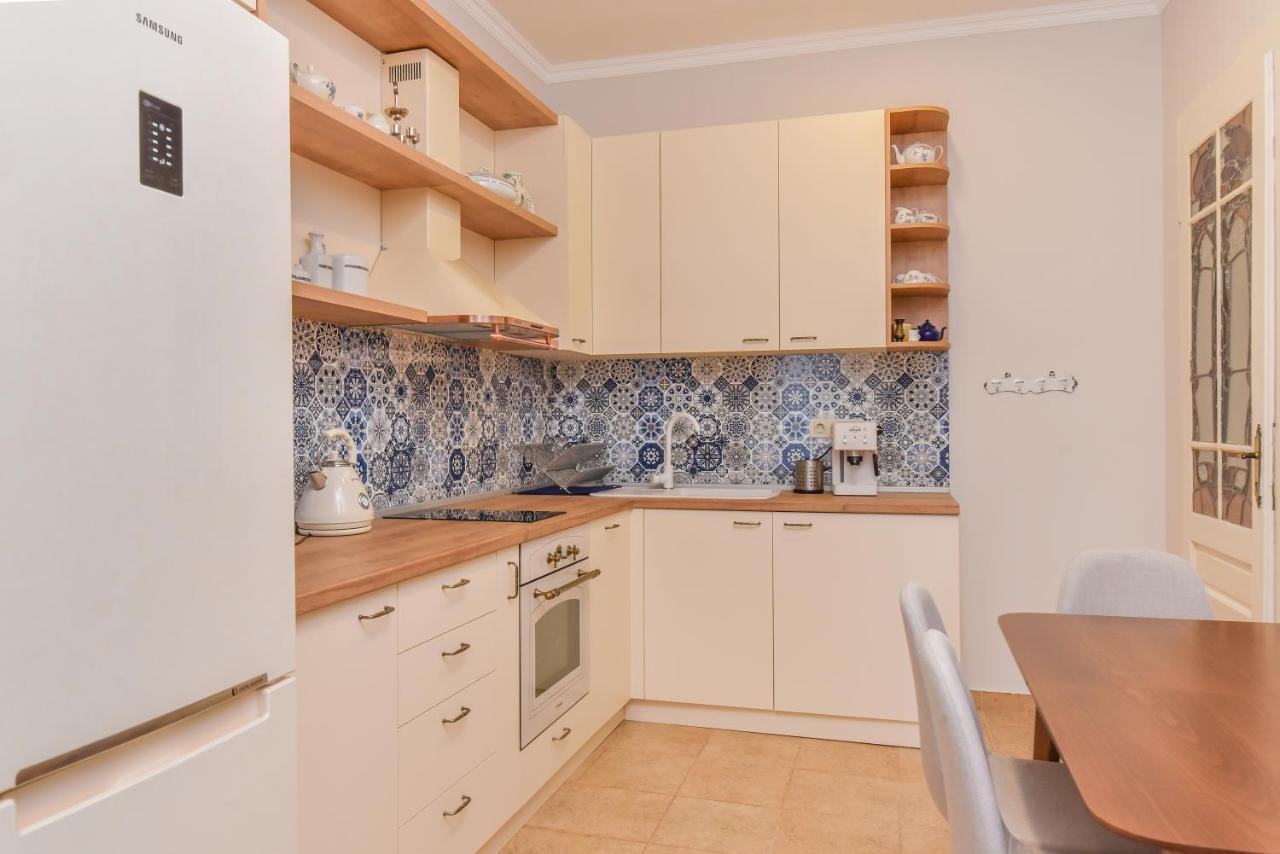 Spacious Vintage 2Br, 2Bath Apartment By Flat Mаnager Sofia Ngoại thất bức ảnh